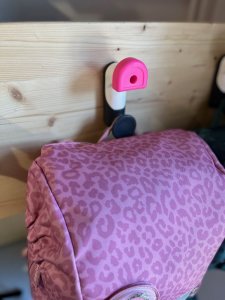 Haczyk na plecak Pink SafeHook